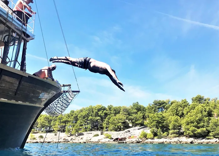 Rhythm Floating Split