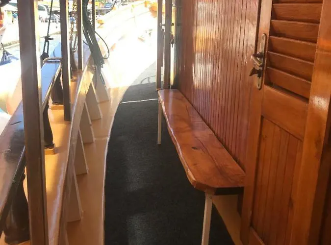 Botel Rhythm Floating