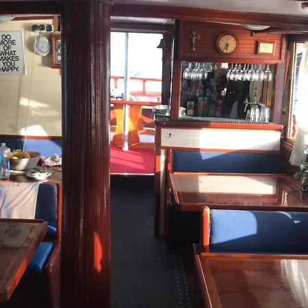 Hotel en barco Rhythm Floating Accom -