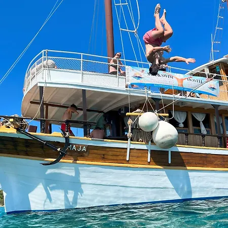 Hotel en barco Rhythm Floating Accom - Split