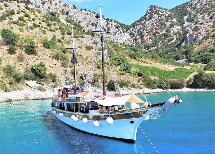 Rhythm Floating Accom - Сплит