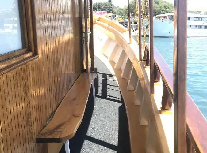 Rhythm Floating Accom - * ספליט