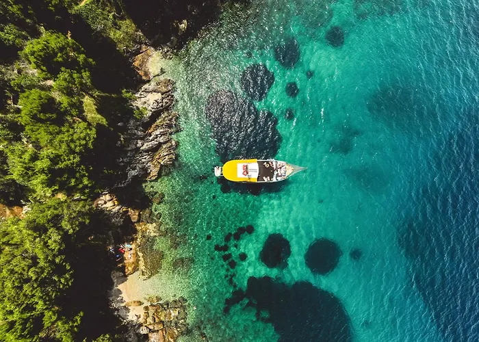 Hotel na wodzie Rhythm Floating Accom - *